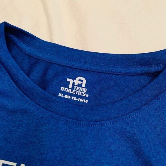 NWT Boys XL Kentucky Wildcats shirt - Picture 2 of 3